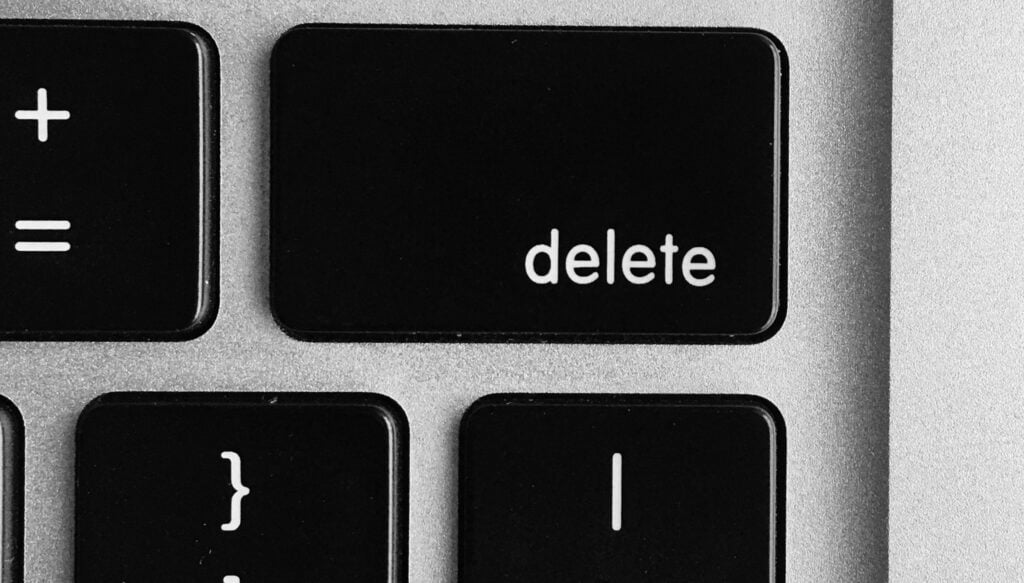 How to admit you're wrong • Debretts